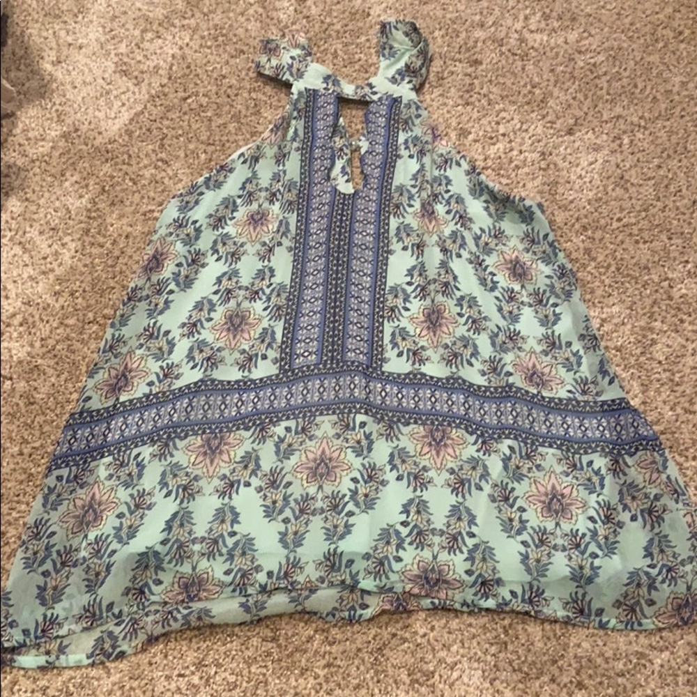 Halter Tank size M